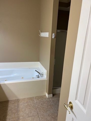 123 E Colorado Avenue, Springdale, AR 72764