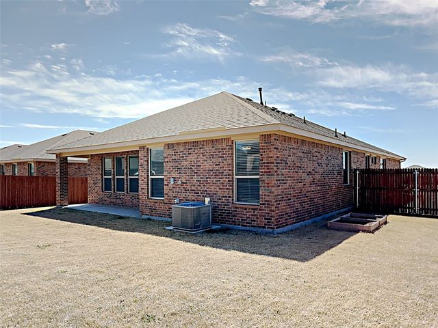 2606 Lavender Lane, Glenn Heights, TX 75154