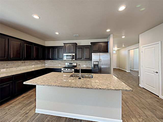 2606 Lavender Lane, Glenn Heights, TX 75154