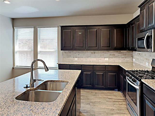 2606 Lavender Lane, Glenn Heights, TX 75154