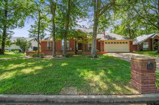 11213 Chasewood Dr., Tyler, TX 75703