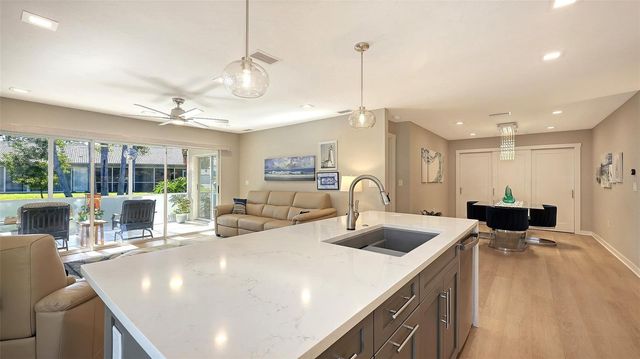 3038 RINGWOOD MEADOW 20, Sarasota, FL 34235