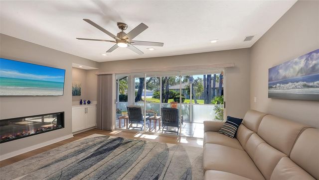 3038 RINGWOOD MEADOW 20, Sarasota, FL 34235