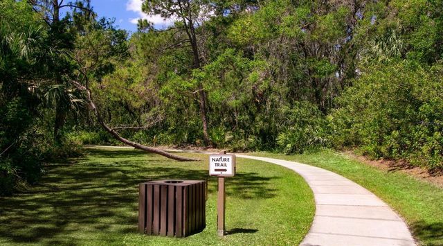 3038 RINGWOOD MEADOW 20, Sarasota, FL 34235