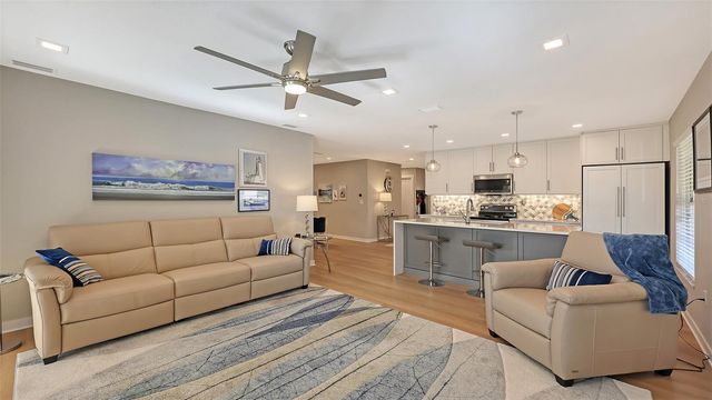 3038 RINGWOOD MEADOW 20, Sarasota, FL 34235