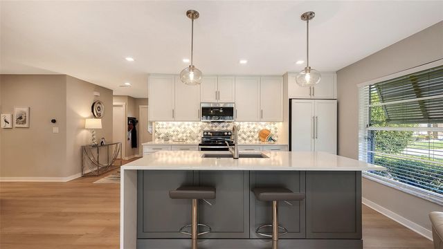 3038 RINGWOOD MEADOW 20, Sarasota, FL 34235