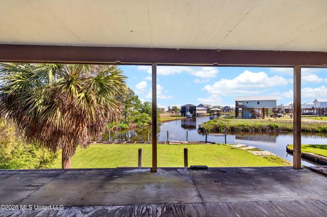 11548 Bayou View Drive, Bay Saint Louis, MS 39520