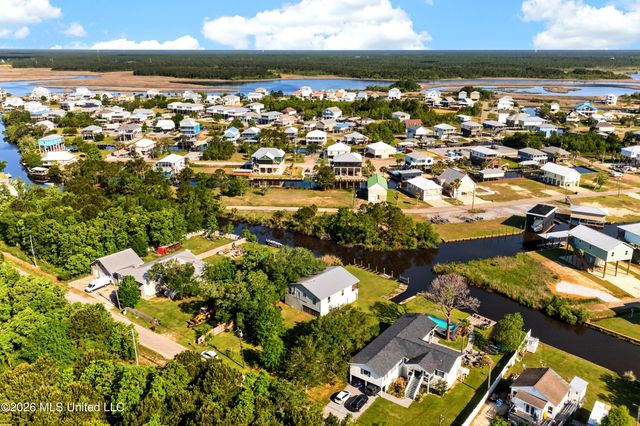 11548 Bayou View Drive, Bay Saint Louis, MS 39520