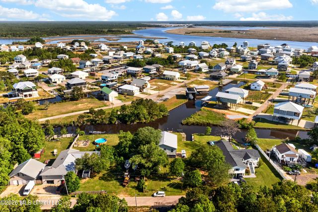 11548 Bayou View Drive, Bay Saint Louis, MS 39520