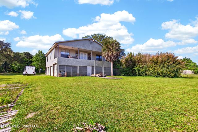 11548 Bayou View Drive, Bay Saint Louis, MS 39520