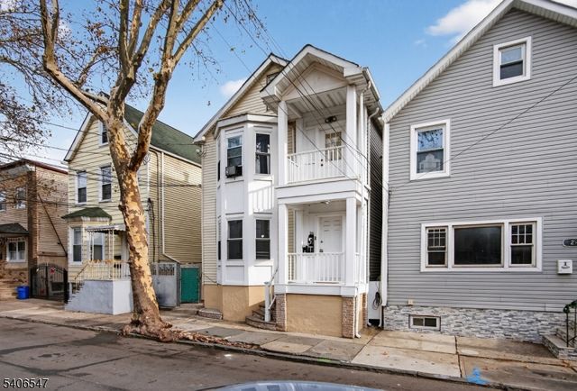 26 Vincent St, Newark City, NJ 07105