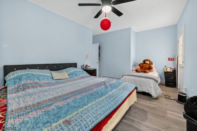 26 Vincent St, Newark City, NJ 07105