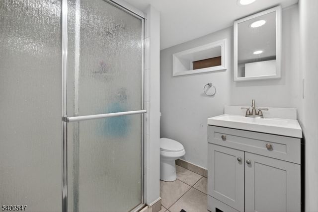 26 Vincent St, Newark City, NJ 07105