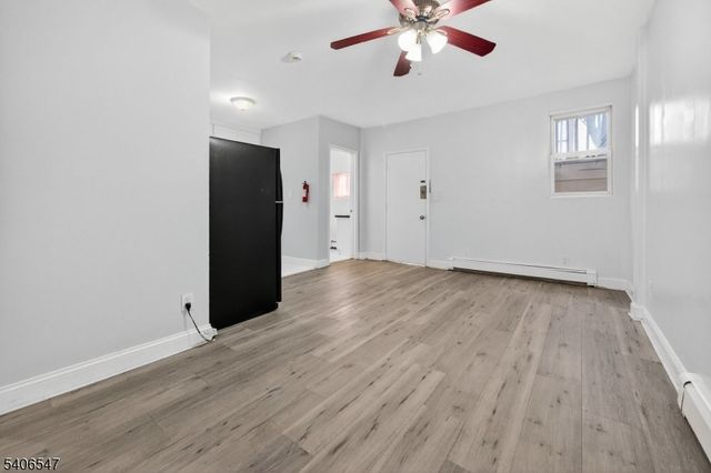 26 Vincent St, Newark City, NJ 07105