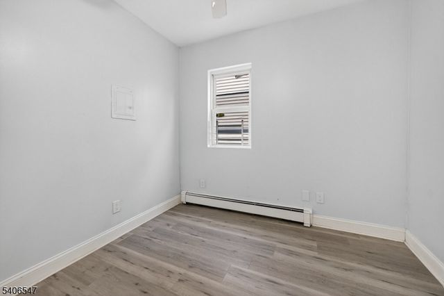 26 Vincent St, Newark City, NJ 07105