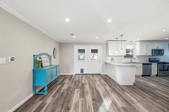 1310 Airline Drive, Grapevine, TX 76051