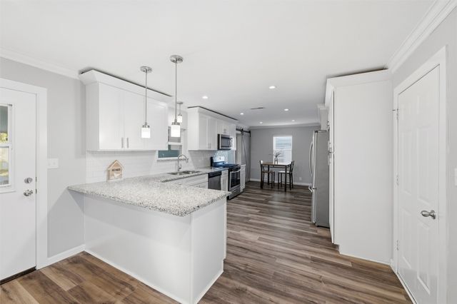 1310 Airline Drive, Grapevine, TX 76051