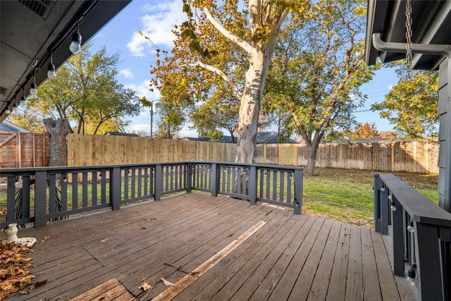 1310 Airline Drive, Grapevine, TX 76051