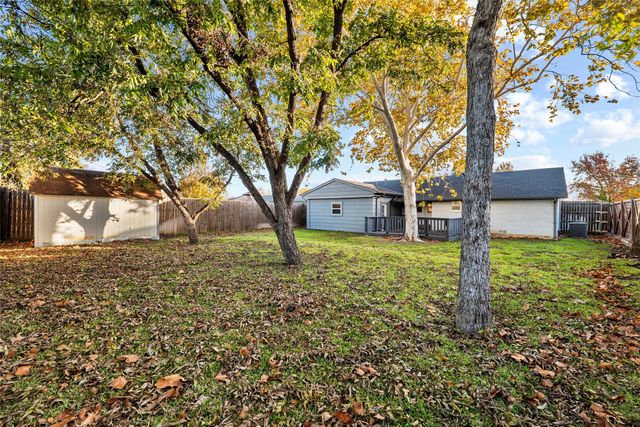 1310 Airline Drive, Grapevine, TX 76051