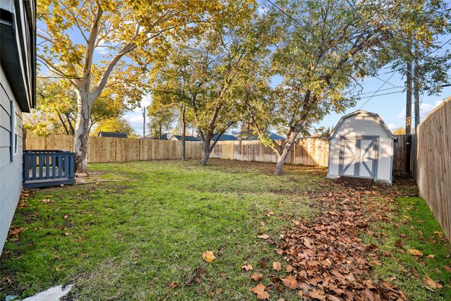 1310 Airline Drive, Grapevine, TX 76051