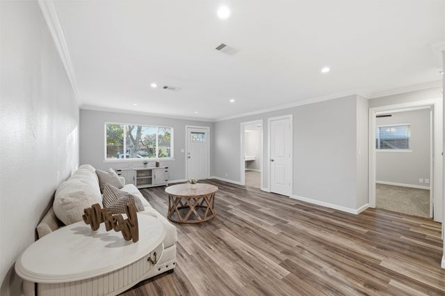 1310 Airline Drive, Grapevine, TX 76051