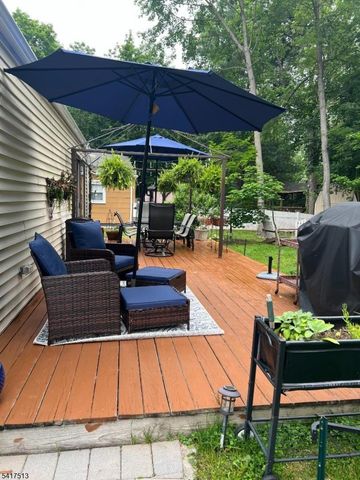 29 Brookside Ave, Pequannock Twp., NJ 07444