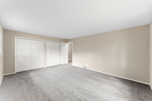 8009 Vincent Circle N, Brooklyn Park, MN 55444