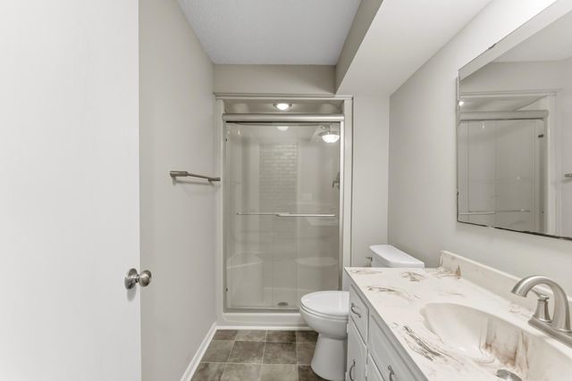 8009 Vincent Circle N, Brooklyn Park, MN 55444