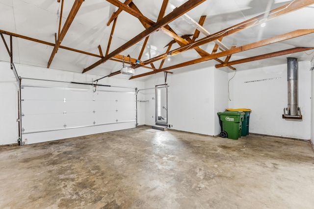 8009 Vincent Circle N, Brooklyn Park, MN 55444