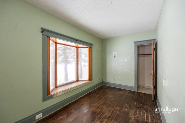 49 N 2nd Street Nw, Tyrone Twp, MI 49330