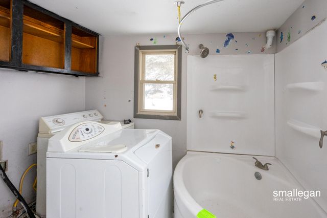 49 N 2nd Street Nw, Tyrone Twp, MI 49330