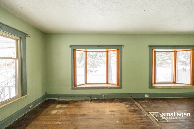 49 N 2nd Street Nw, Tyrone Twp, MI 49330