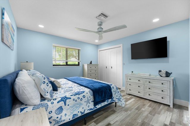 3313 Sherwood Boulevard, Delray Beach, FL 33445