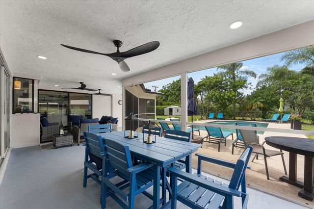 3313 Sherwood Boulevard, Delray Beach, FL 33445