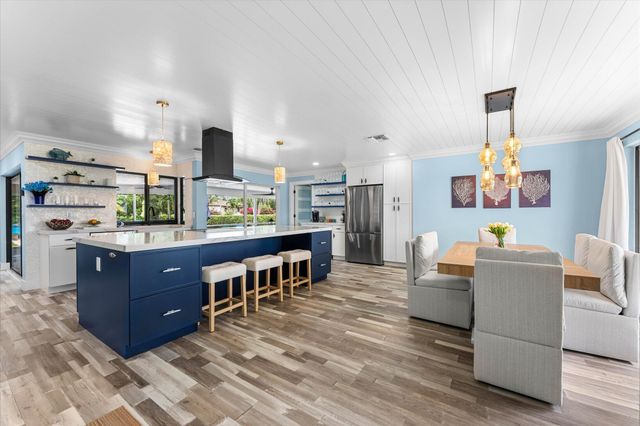 3313 Sherwood Boulevard, Delray Beach, FL 33445