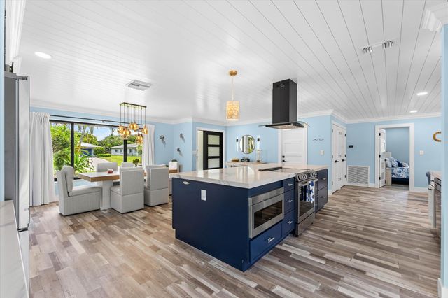 3313 Sherwood Boulevard, Delray Beach, FL 33445