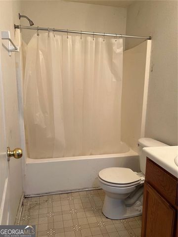 3955 Cypress Pointe Drive, Union City, GA 30291