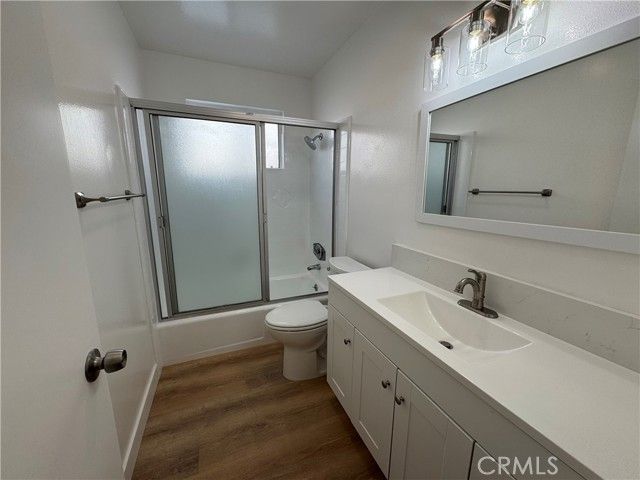 82 16th Street, Hermosa Beach, CA 90254