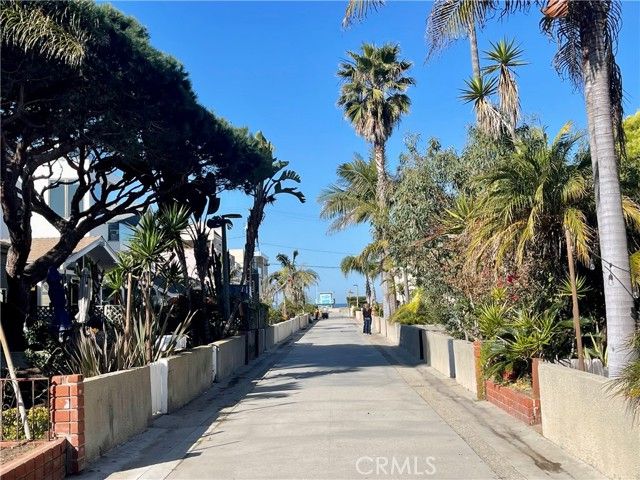 82 16th Street, Hermosa Beach, CA 90254