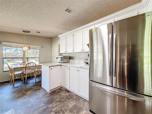 1690 ELKHART CIRCLE, Tavares, FL 32778