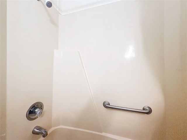 1690 ELKHART CIRCLE, Tavares, FL 32778