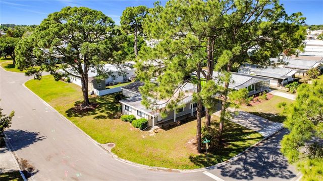 1690 ELKHART CIRCLE, Tavares, FL 32778