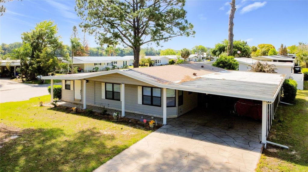 1690 ELKHART CIRCLE, Tavares, FL 32778