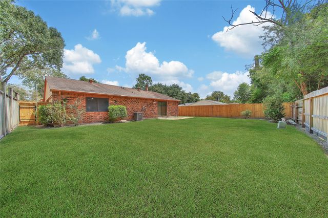 2614 Hummingbird Lane, Humble, TX 77396