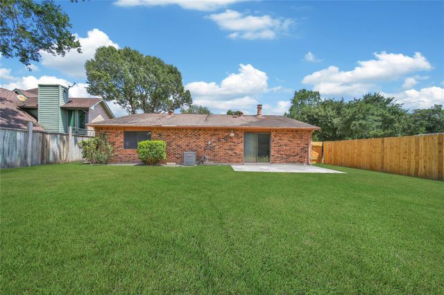 2614 Hummingbird Lane, Humble, TX 77396