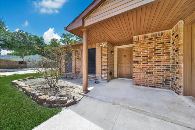 2614 Hummingbird Lane, Humble, TX 77396