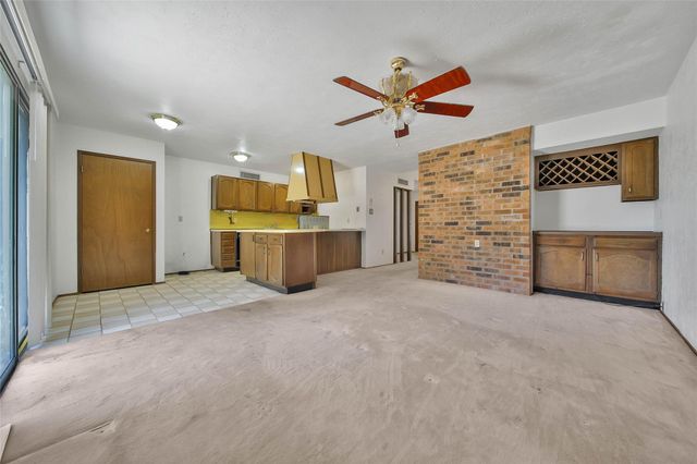 2614 Hummingbird Lane, Humble, TX 77396