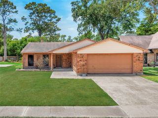 2614 Hummingbird Lane, Humble, TX 77396