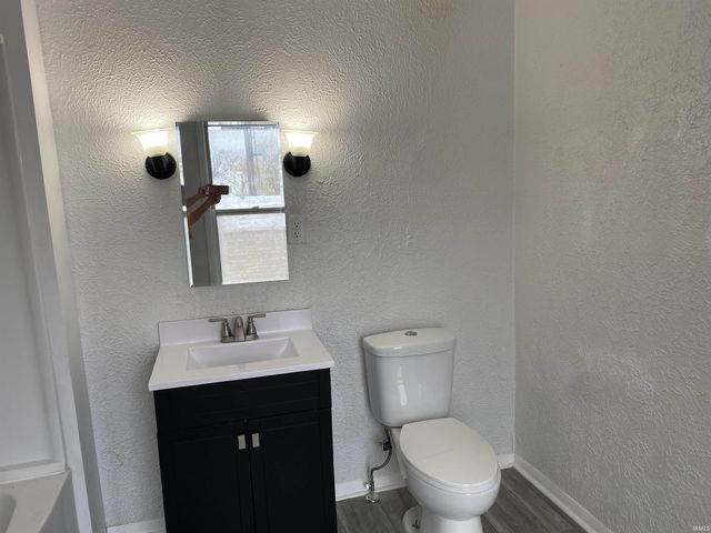 3312 Mishawaka Avenue, South Bend, IN 46615