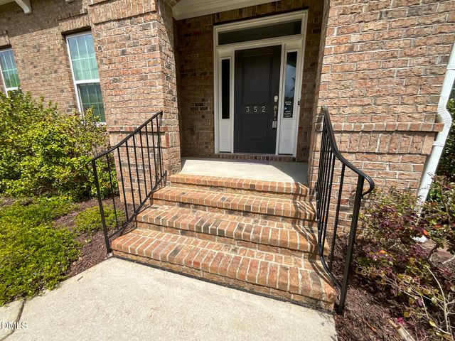 352 Tayside Street, Clayton, NC 27520